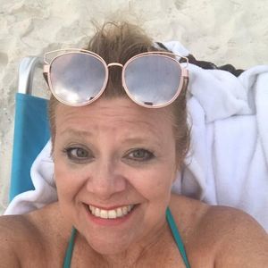 Meet your Posher, Tracy